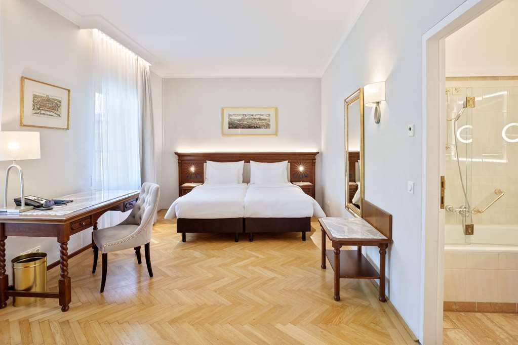Radisson Blu Hotel Altstadt, Salzburg Ruang foto